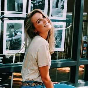 Meet your Posher, Skylar